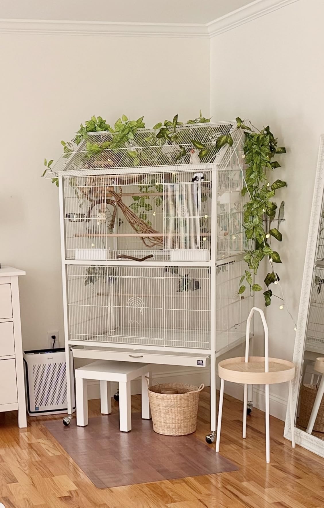 Prevue Pet Products Steel Bird Flight Cage with Wheels - Black, Large customer photo 1