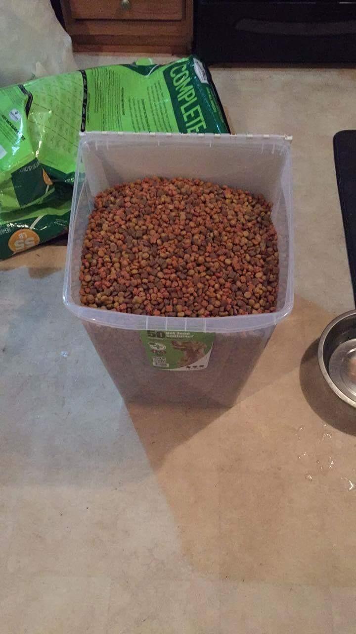 Van Ness 50-Pound Food Container with Fresh-Tite Seal and Wheels customer photo 2
