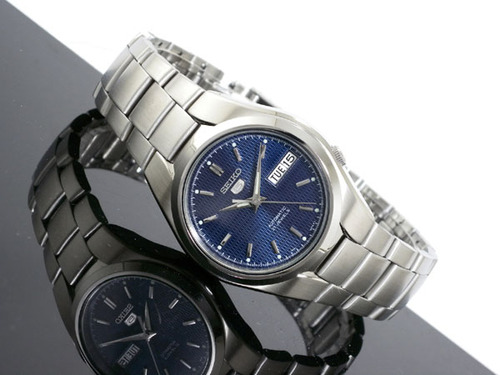 Seiko Men's SNK603 Automatic Stainless Steel Watch customer photo 2