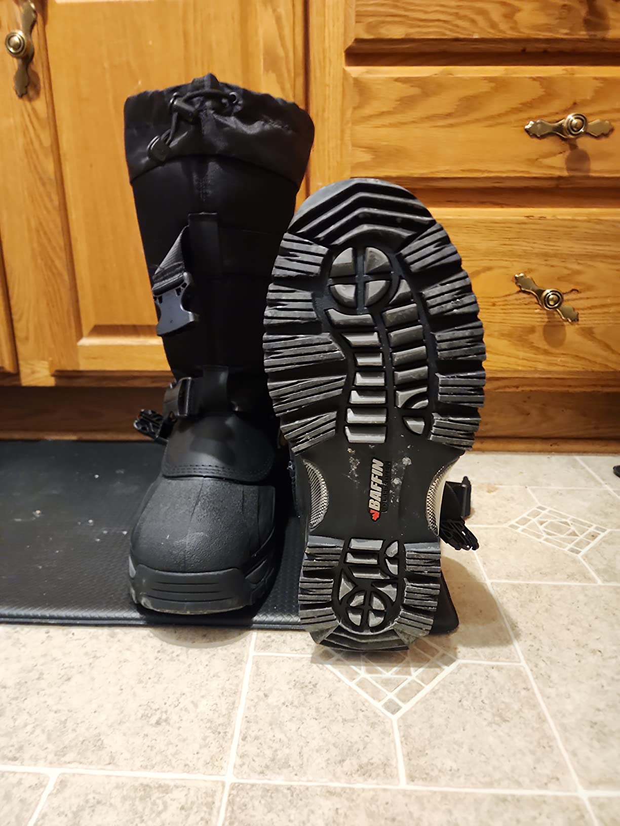Baffin Impact Men's Boots, Mid-calf Height, for Extreme Cold weather, Snow and/or Ice-covered environments, Snowshoe Compatible customer photo 2
