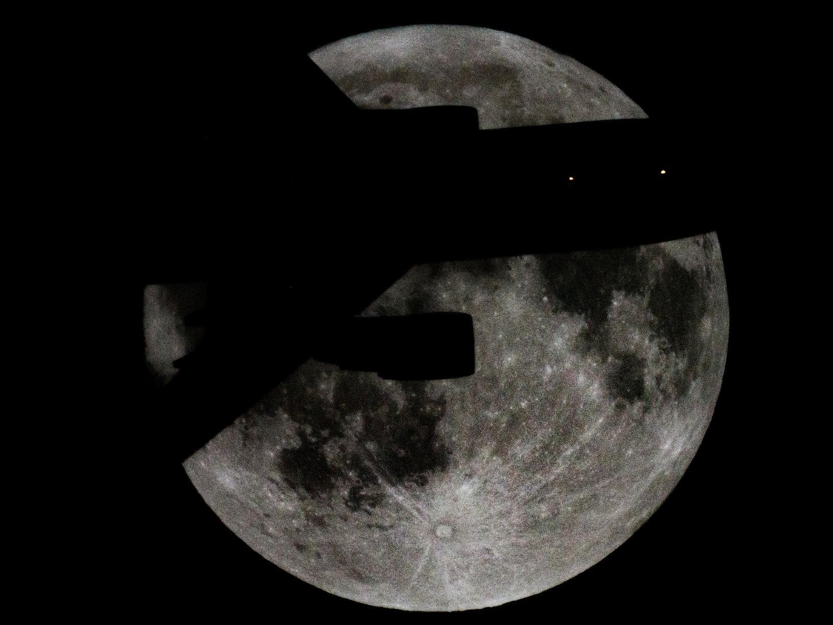 Celestron NexStar 90SLT Maksutov-Cassegrain Portable Telescope for Planets customer photo 1