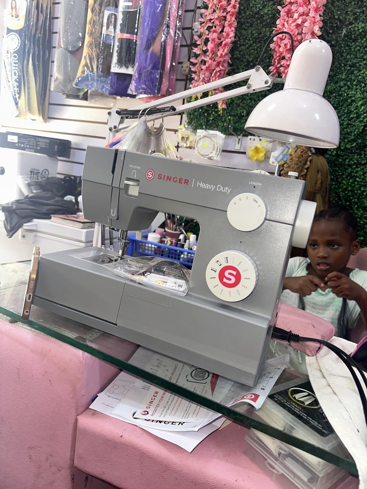 SINGER 4411 (Grey) High Speed Heavy Duty Sewing Machine with Accessories | 11 stitches deliver 69 applications, 50% more power for denim and canvas, metal frame, 4-step buttonhole, 1100 stitches/min customer photo 2