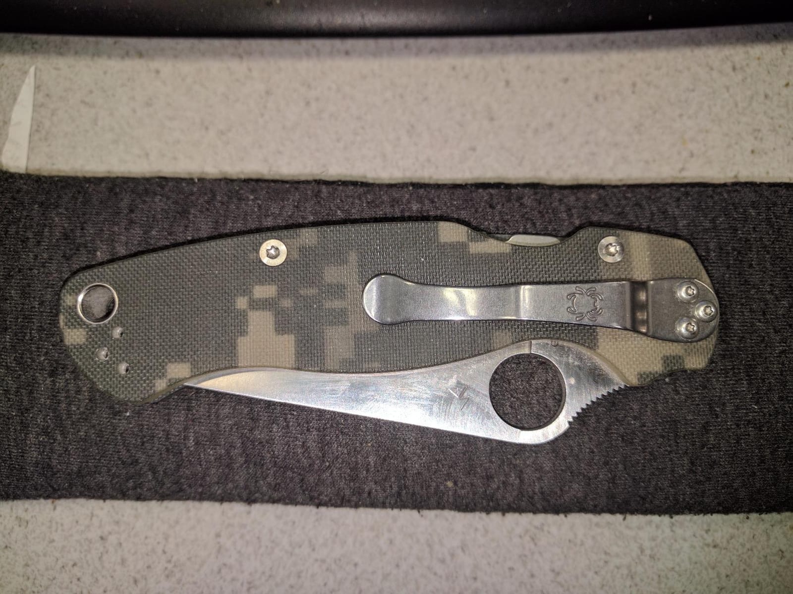 Spyderco Para Military 2 Folding Pocket Knife, PlainEdge | 8.26