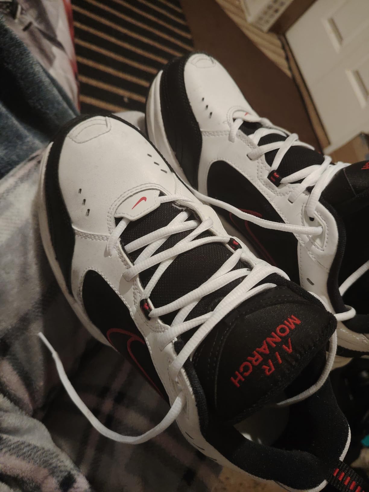 Nike Men's Air Monarch IV Training/Workout Cross-Training Shoes (Extra Wide 4E available) customer photo 1