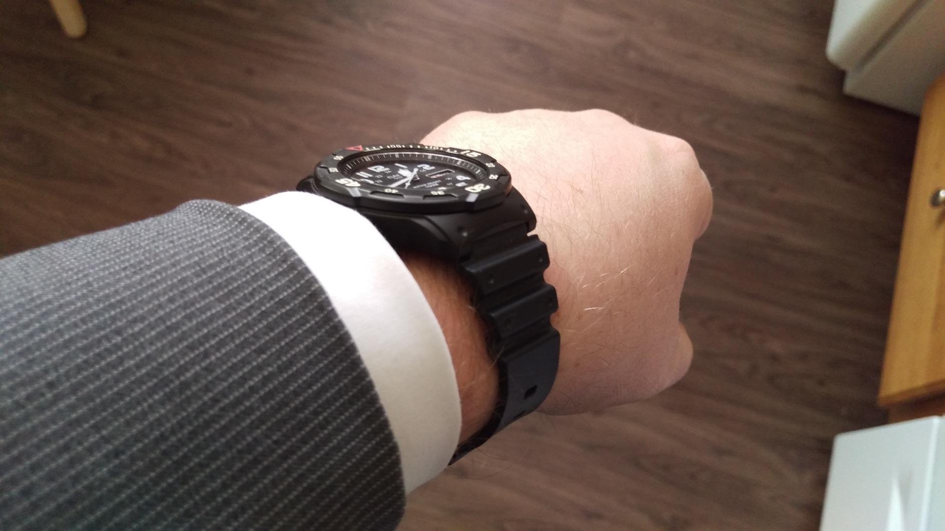 Casio MRW200H Series Unisex Analog Watch, 100M WR, Stainless Steel Case, Resin Band, 3 Year Battery customer photo 1