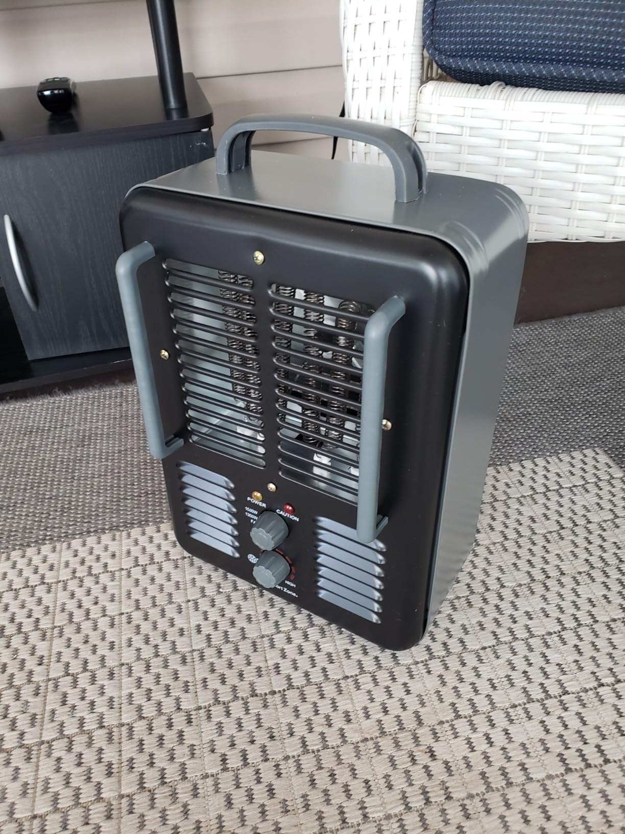 Comfort Zone Electric Portable Milkhouse Style Utility Space Heater with Adjustable Thermostat, Overheat Protection, and Safety Tip-Over Switch, Ideal for Garage or Greenhouse, 1,500W, CZ798BK customer photo 1