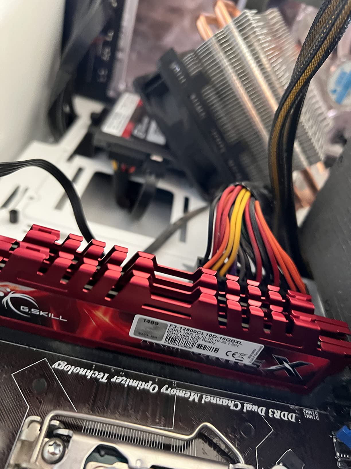 G.SKILL RipjawsX Series DDR3 RAM (XMP) 16GB (2x8GB) Up to 1600MT/s* CL10-10-10-30 1.50V Desktop Computer Memory U-DIMM (F3-12800CL10D-16GBXL) customer photo 1