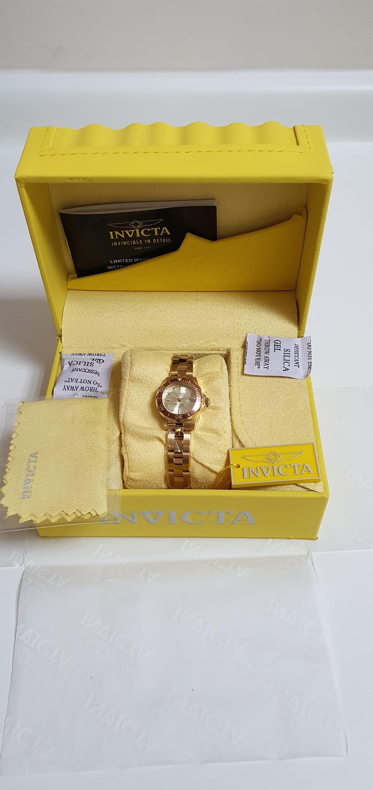 Invicta Women's 12527 'Pro-Diver' 18k Gold Ion-Plated Stainless Steel and Champagne Dial Bracelet Watch customer photo 1