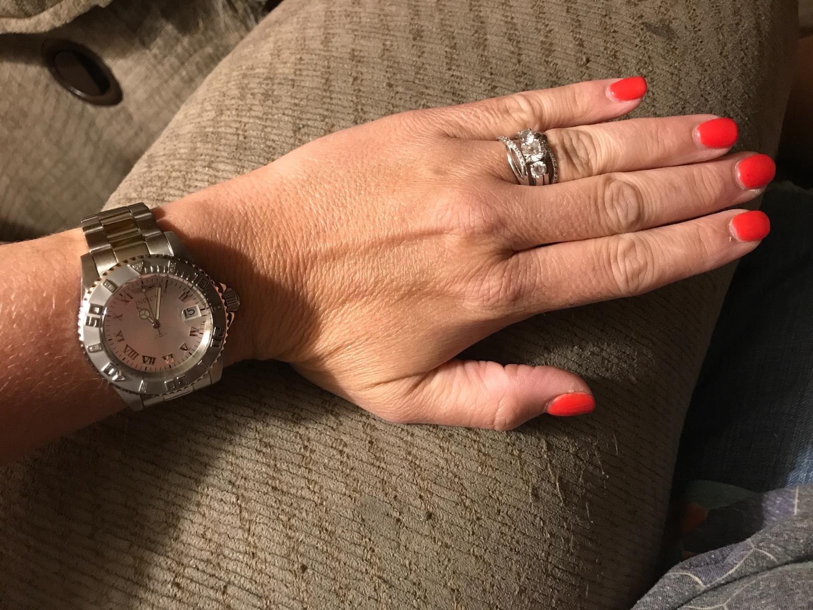 Women's 12819 Pro Diver Silver Dial Diamond Accented Watch customer photo 1
