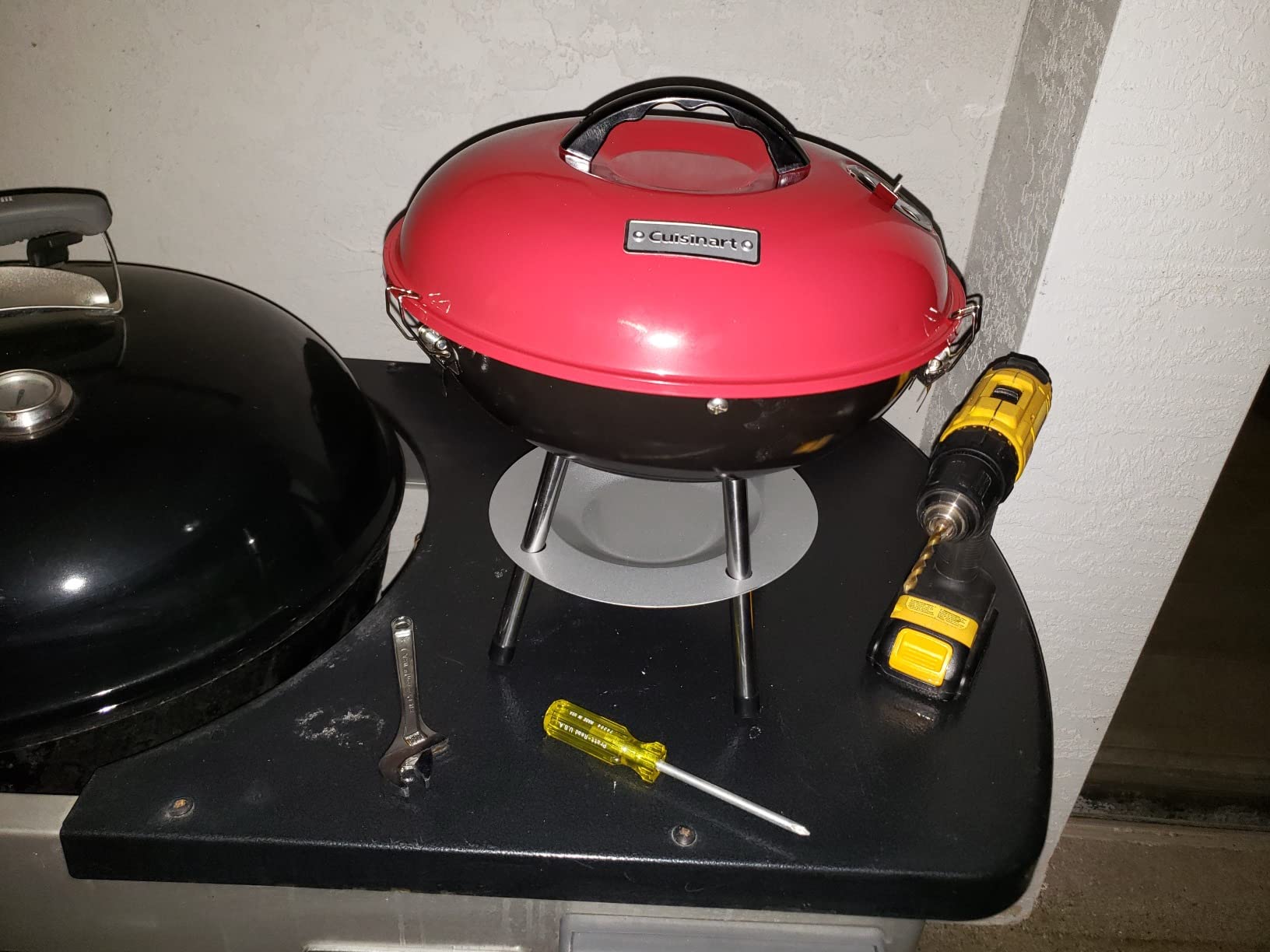 Cuisinart Charcoal Grill, Portable Tabletop Design, Locking Lid, 14
