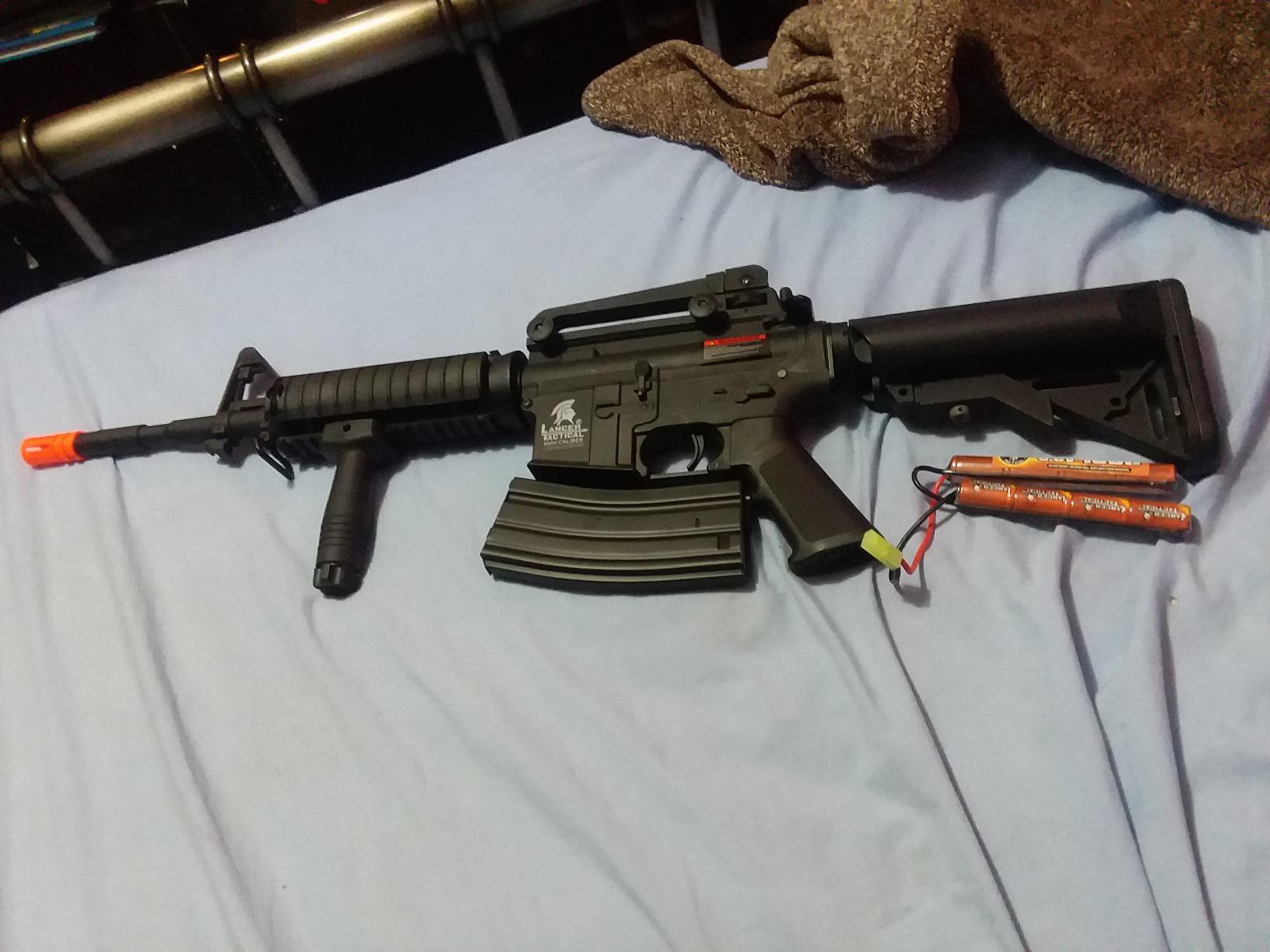 Lancer Tactical Gen 2 RIS Classic M4A1 AEG Airsoft Rifle with 9.6v Nimh Battery and Charger (1000 Rounds 0.20g BBS Included) customer photo 1