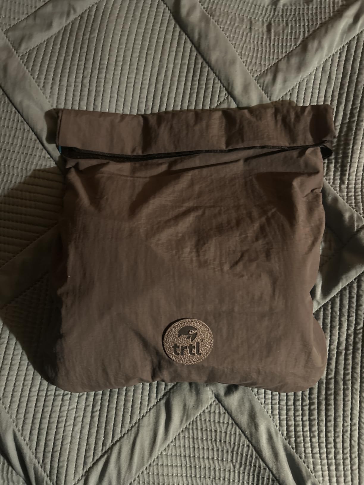 Trtl Pillow - Scientifically Proven Neck Support Travel Pillow for Airplanes - Lightweight and Machine Washable - Ergonomic Design for Traveling on Cars and Trains - Black customer photo 2