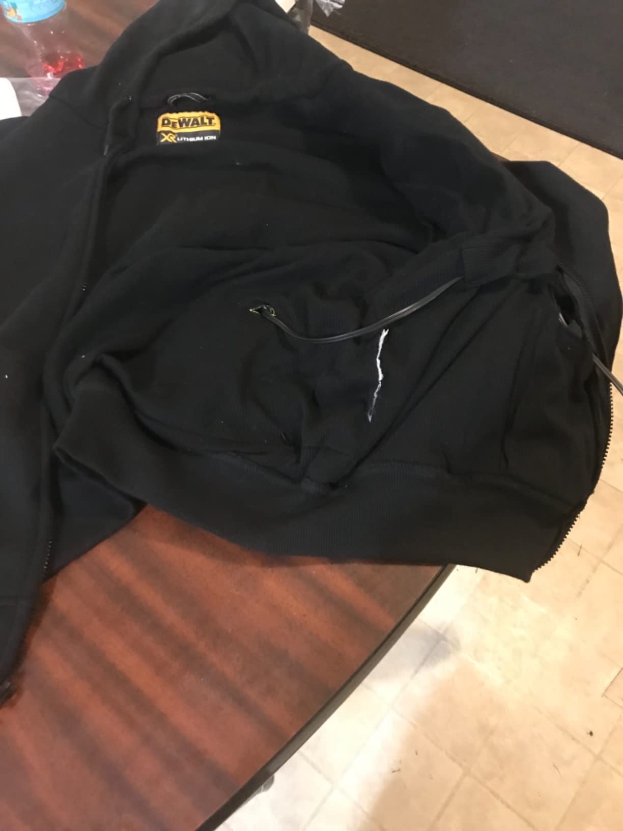 DEWALT DCHJ067B-L 20V/12V MAX Bare Hooded Heated Jacket, Black, Large customer photo 2
