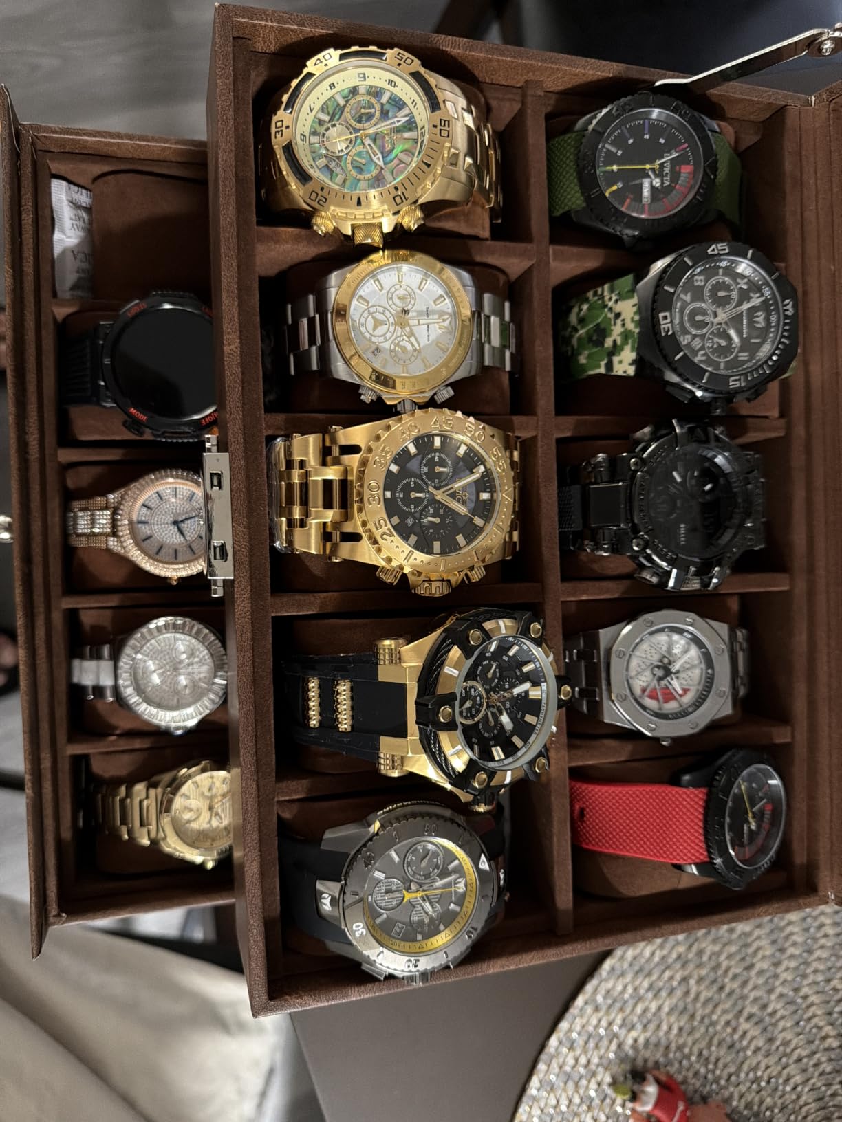 SONGMICS 20-Slot Watch Box, 2 Layers, Glass Lid, Lockable, Watch Case, Display Case, Black and Gray, BRIDIE Collection UJWB020 customer photo 1