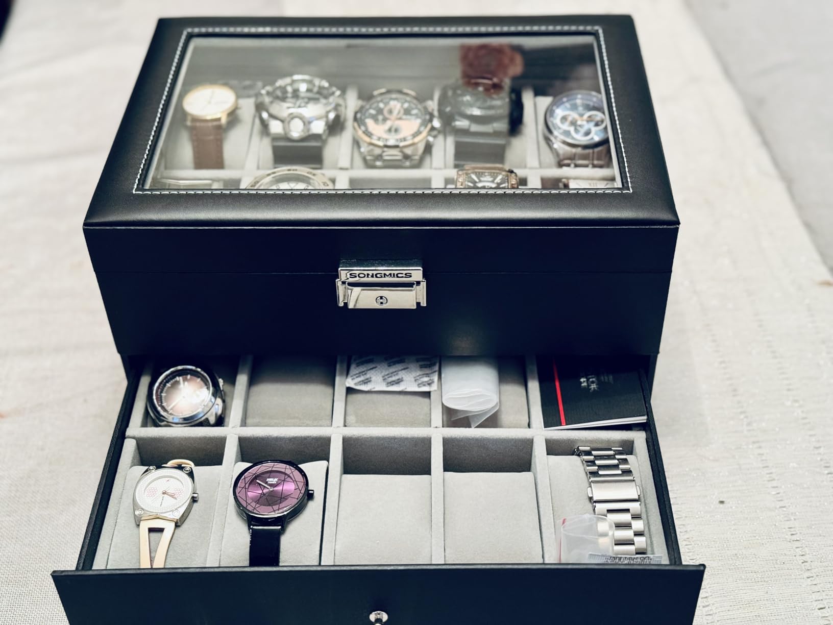 SONGMICS 20-Slot Watch Box, 2 Layers, Glass Lid, Lockable, Watch Case, Display Case, Black and Gray, BRIDIE Collection UJWB020 customer photo 2