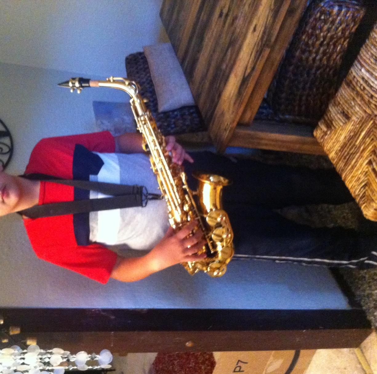Glory Gold Laquer E Flat Alto Saxophone with 11reeds,8 Pads cushions,case,carekit customer photo 1