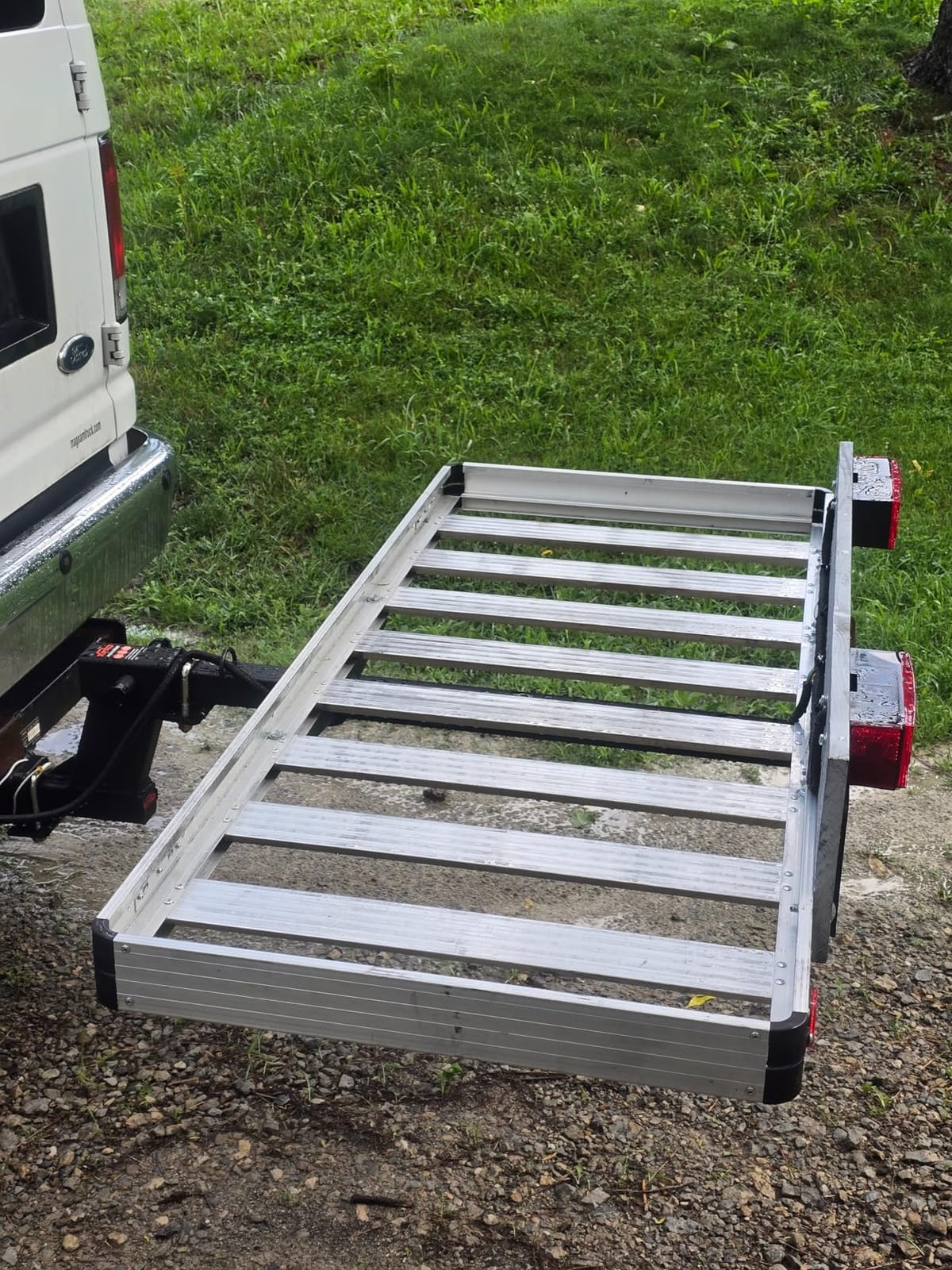 Tow Tuff Truck Hitch Cargo Carrier - 500 lb Aluminum 2-in-1 Rack, Silver customer photo 2