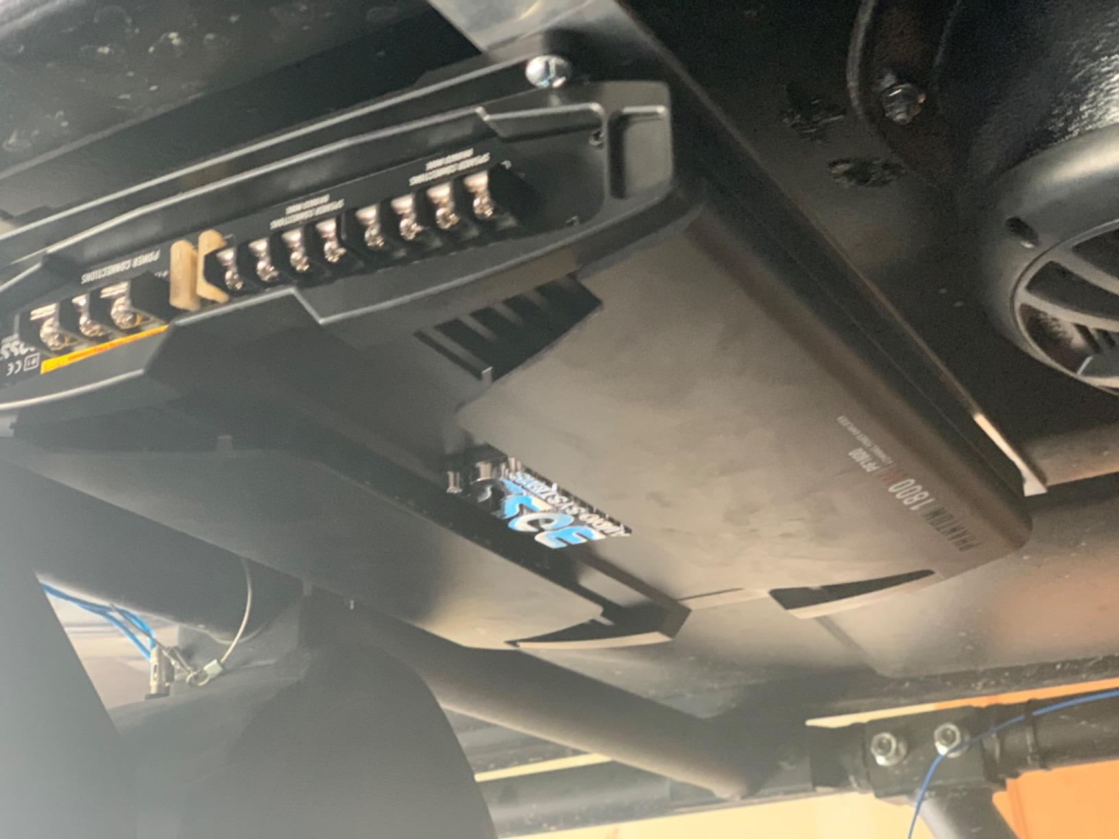 BOSS Audio Systems PF1800 4 Channel 1800 Output Class A/B Car Amplifier customer photo 2