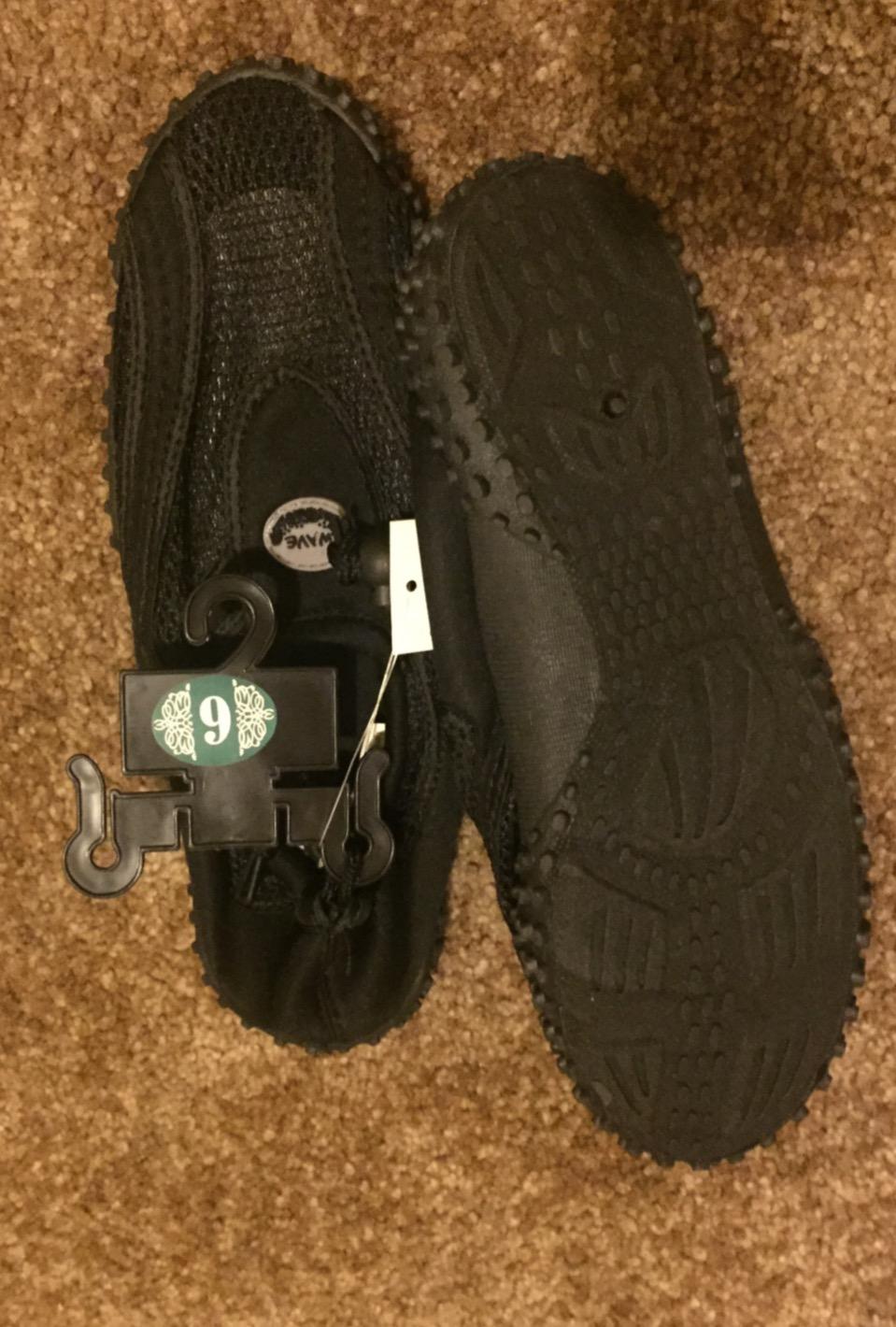 Wave Men's Waterproof Water Shoes customer photo 1