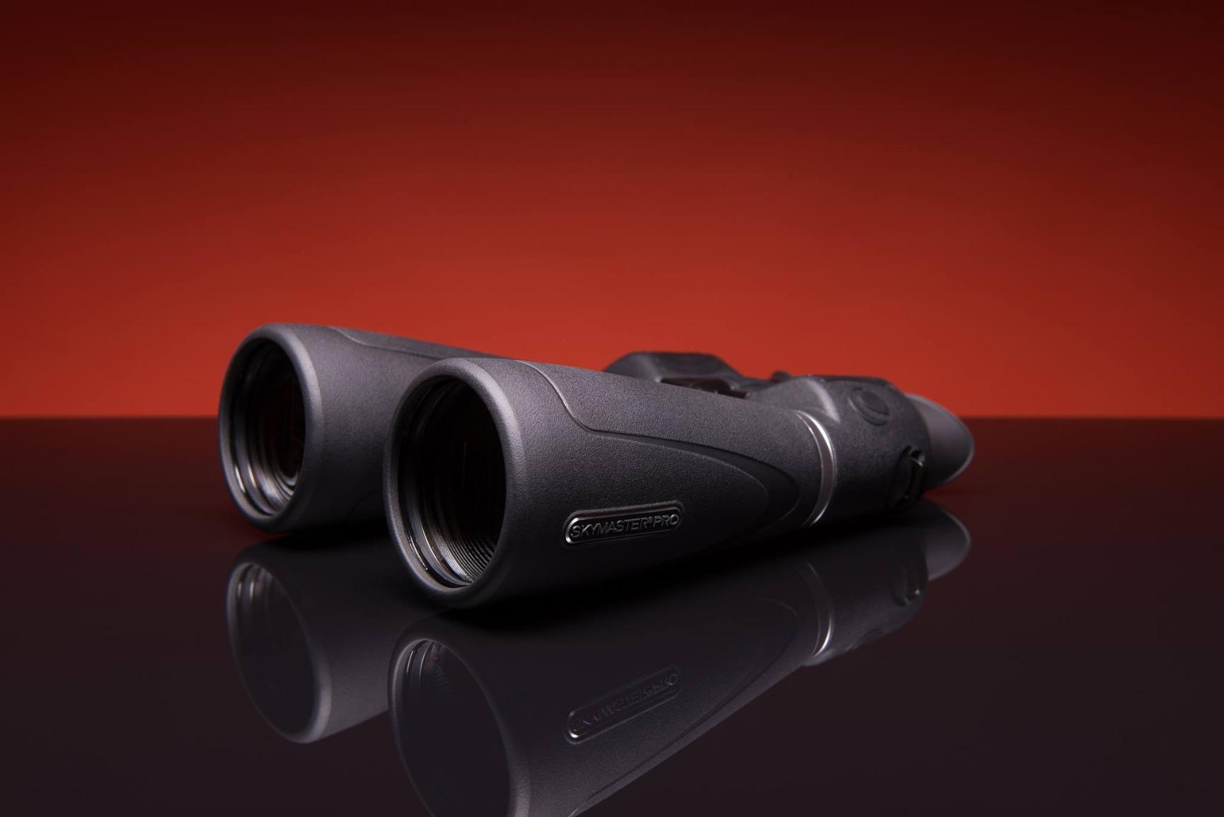 Celestron SkyMaster Pro 15x70 Binoculars for Astronomy & Travel | XLT Fully Multi-Coated Optics, Waterproof & Fogproof, Rubber Armored Body, Astronomy & LongRange Viewing, Tripod Adapter Included customer photo 2