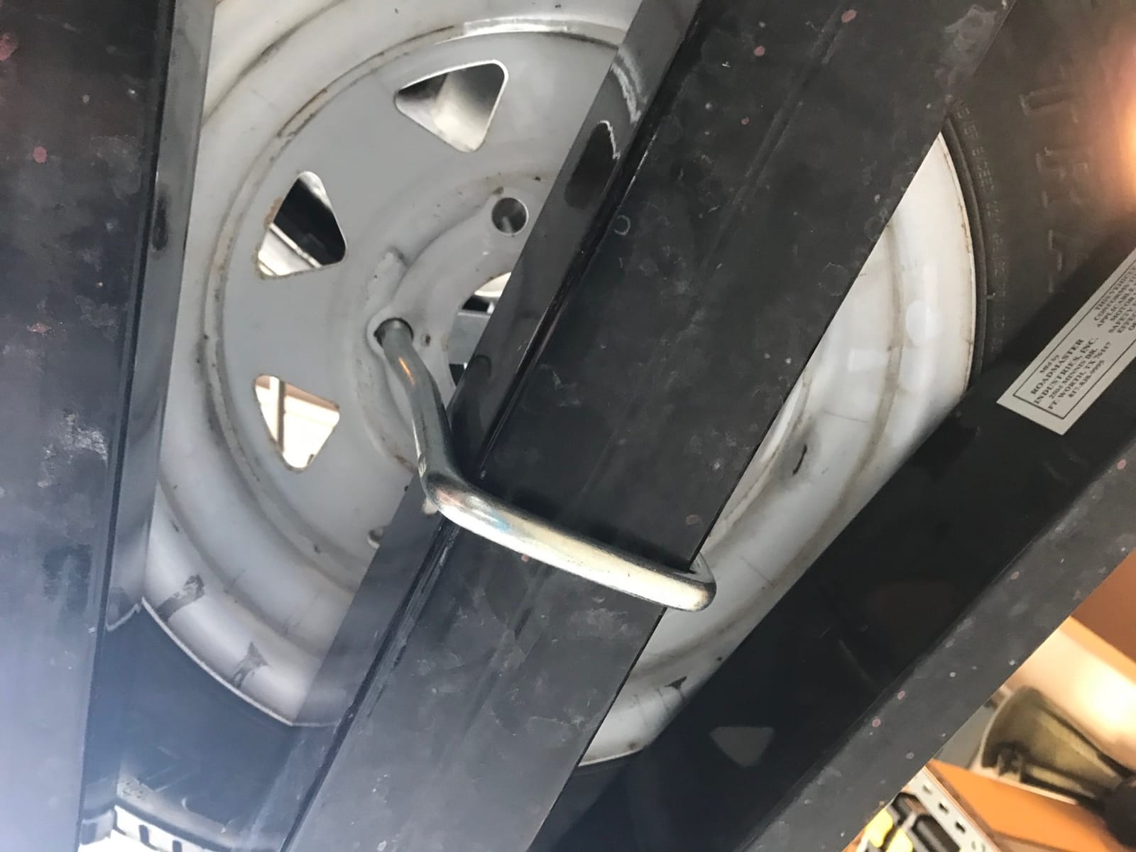 Seachoice Lockable Spare Tire Carrier for Boat Trailer customer photo 2