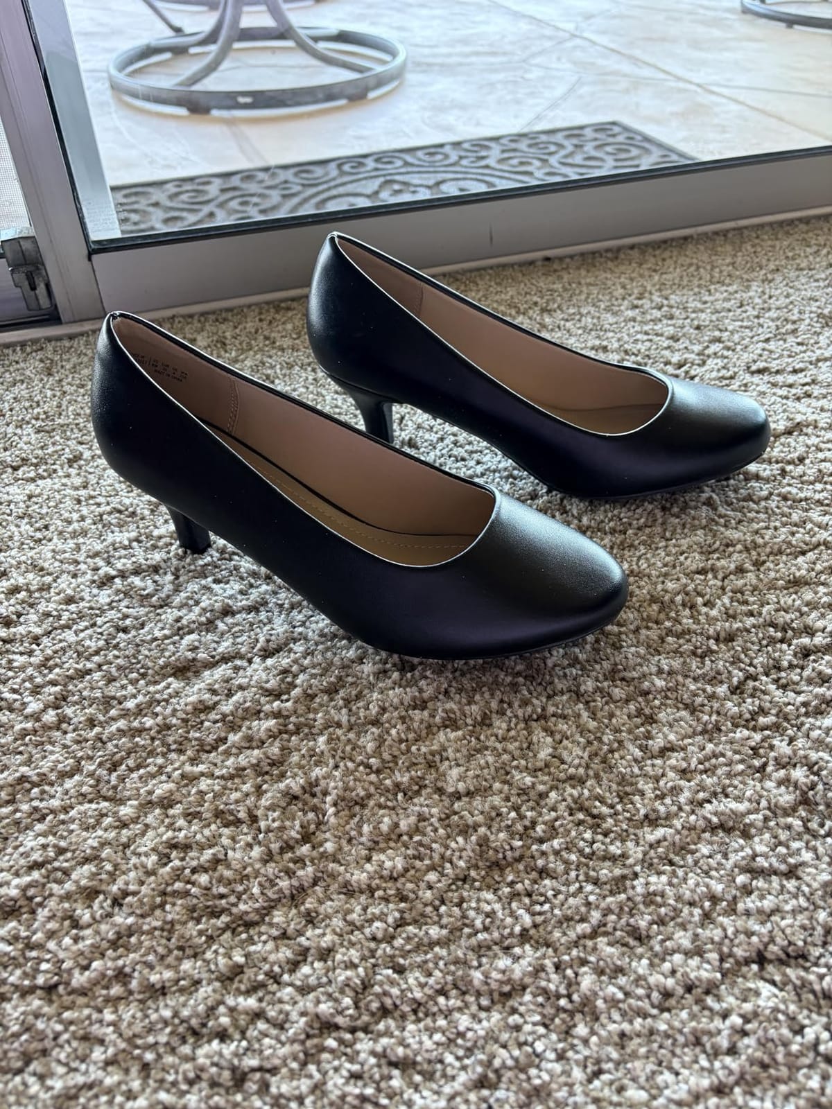 DREAM PAIRS Women's Comfortable Kitten Heels Pumps customer photo 1