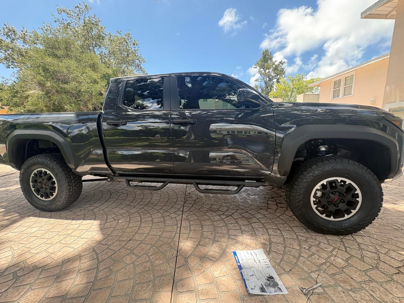 Tyger Auto Tyger Access Running Boards Compatible with 2010-2024 Toyota 4Runner (Exclude Limited; Nightshade; TRD Sport; 10-13 SR5) | TG-AS2T24034 | Textured Black Drop Step Rail customer photo 1