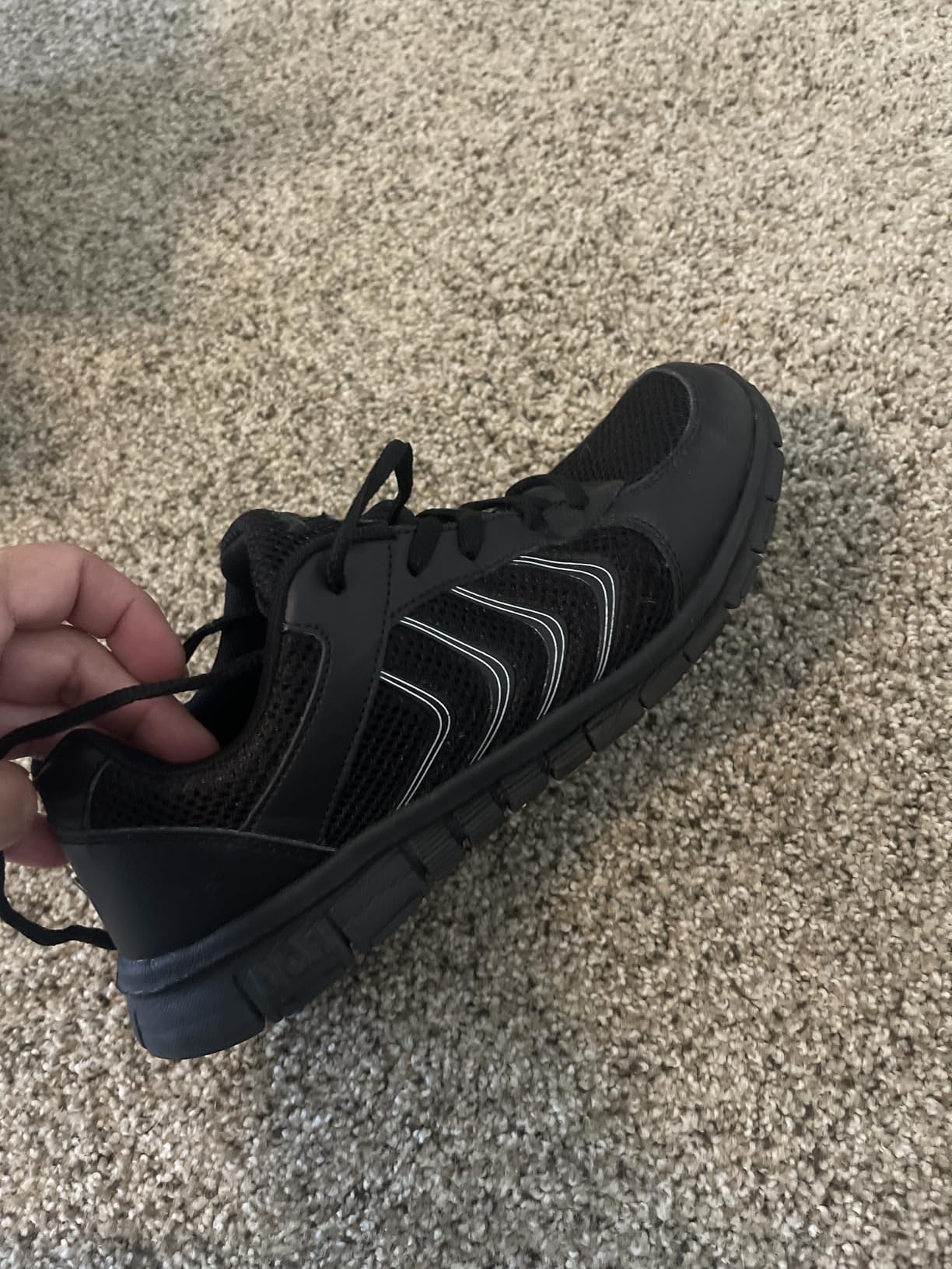 DUOYANGJIASHA Lightweight Walking Shoes for Women: Comfortable & Breathable Mesh Fashion Sneakers for Daily Wear - Casual Non Slip Tennis Shoes for Workout Gym Travel customer photo 2