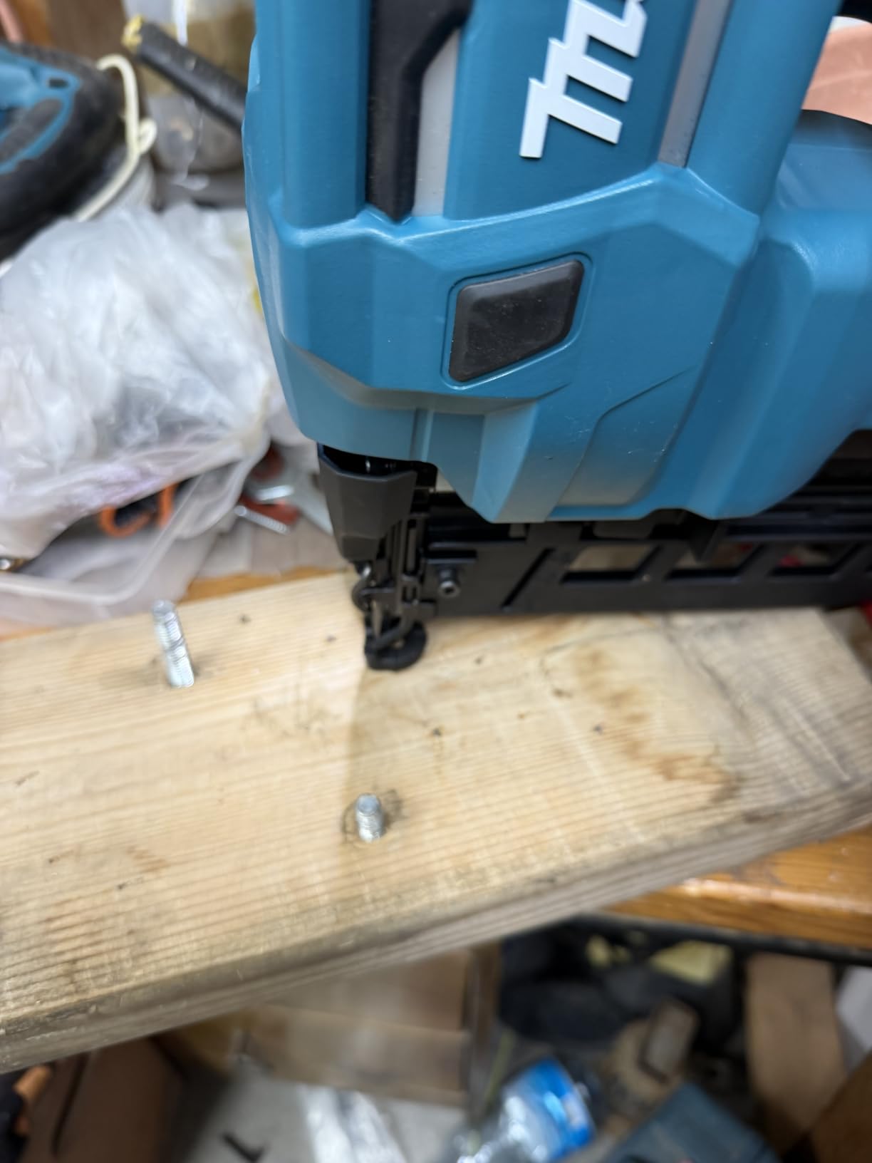 Makita XNB02Z 18V LXT Straight Finish Nailer, 16 Gauge, 2-1/2