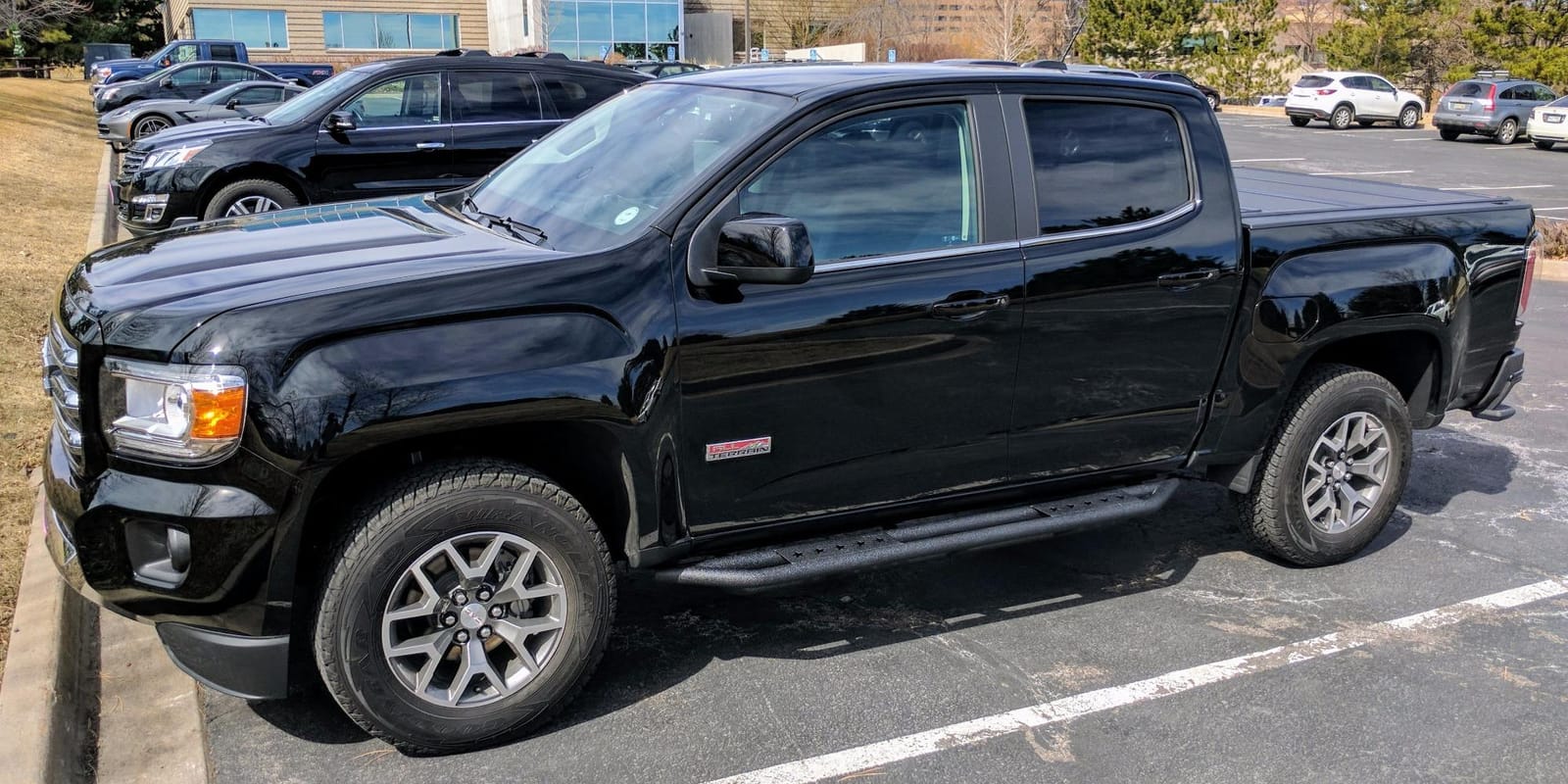 Tyger Auto Star Armor Compatible with 2015-2026 Chevy Colorado GMC Canyon | Crew Cab | TG-AM2C20178 | Side Step Rails Nerf Bars Running Boards customer photo 2