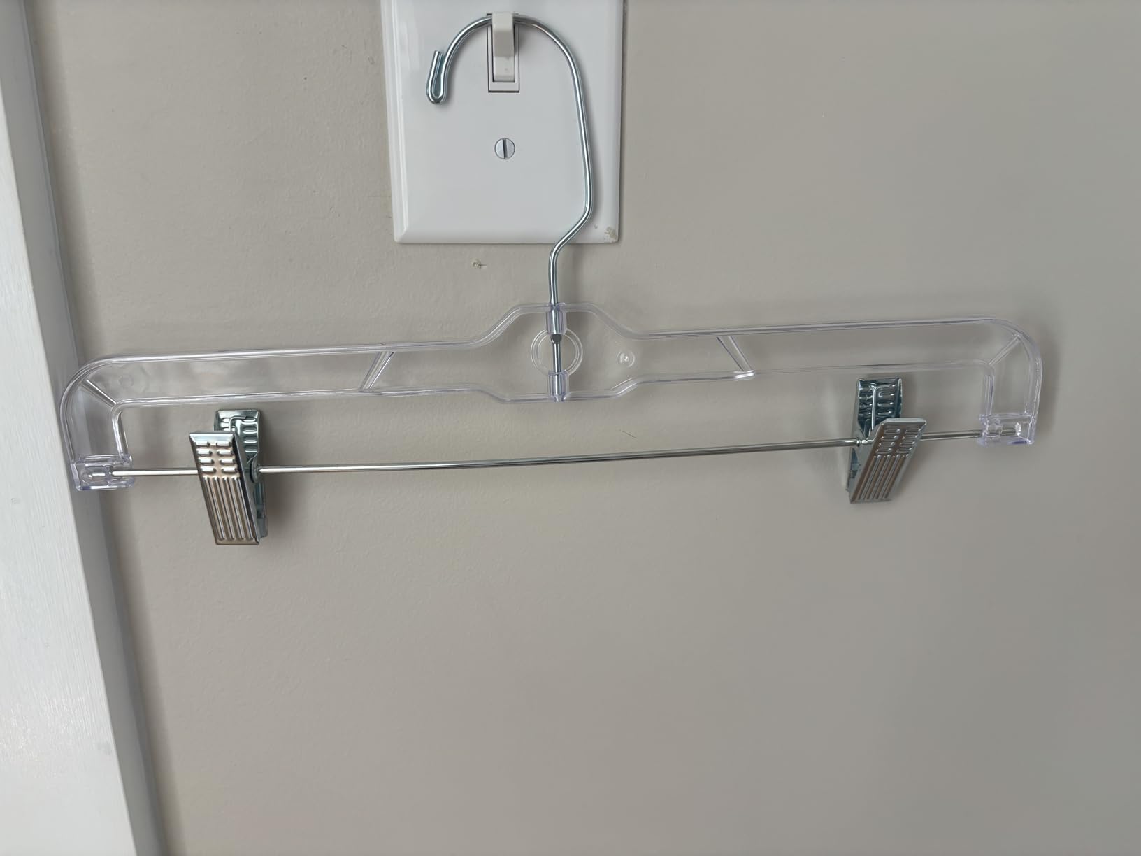 HOUSE DAY 14 Inch Clear Pants Hangers with Clips 12 Pack, Adjustable Clip Hangers for Pants, Skirts, Jeans and Shorts customer photo 1