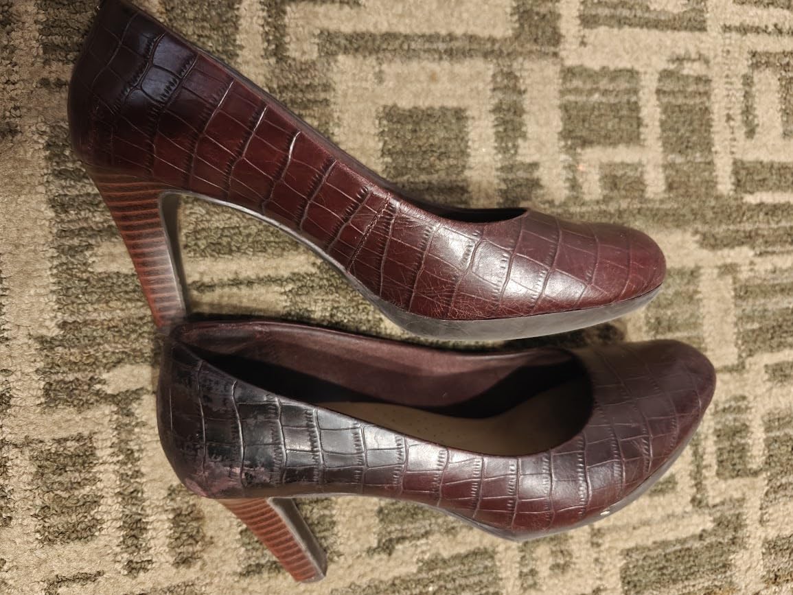 Clarks Womens Pumps customer photo 1