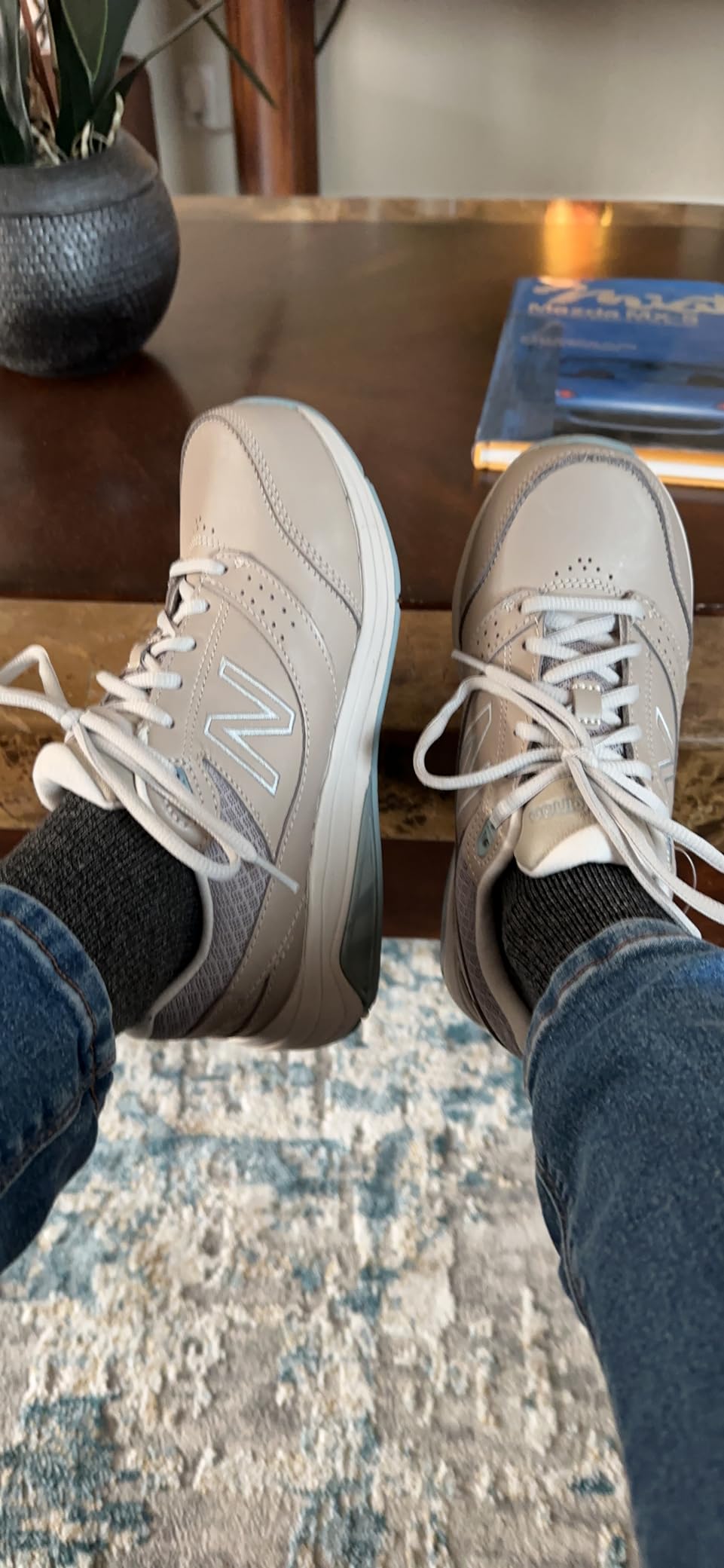 New Balance Women's 928 V3 Lace-up Shoes customer photo 1
