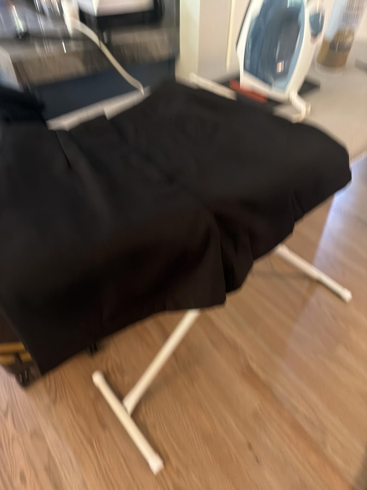 BLACK+DECKER Steam Iron for Clothes with Auto Shutoff & TrueGlide Soleplate | 1200W steam iron with nonstick soleplate, compact, spray mist, comfort grip and auto shutoff for easy wrinkle removal. customer photo 1