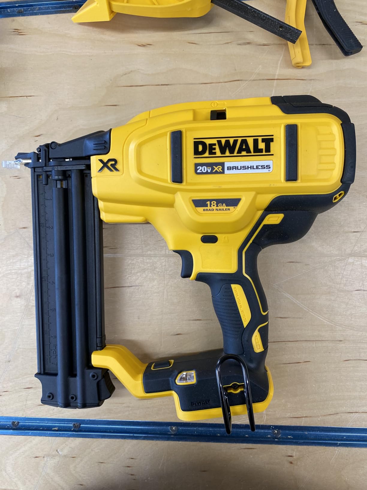 DEWALT DCN680B 20V MAX* XR® 18 GA Cordless Brad Nailer (Tool Only) customer photo 2