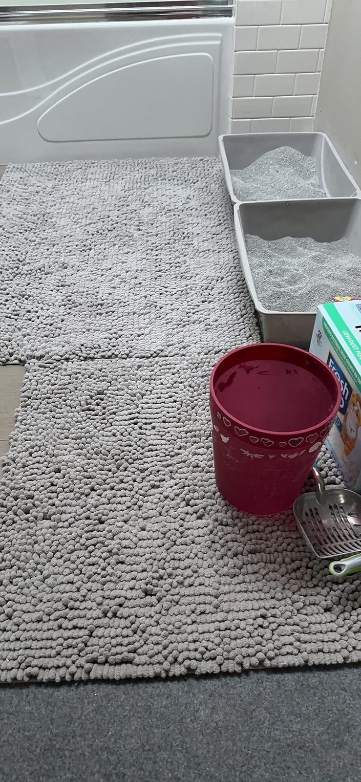 CatGuru Cat Litter Mat, Medium, Extra Large, XXL, Waterproof Litter Box Mat, Non Slip Kitty Litter Mat, Machine Washable Litter Trapping Mat, Soft Litter Tray, Cat Stuff (Medium, Gray/Heavy-Duty) customer photo 2