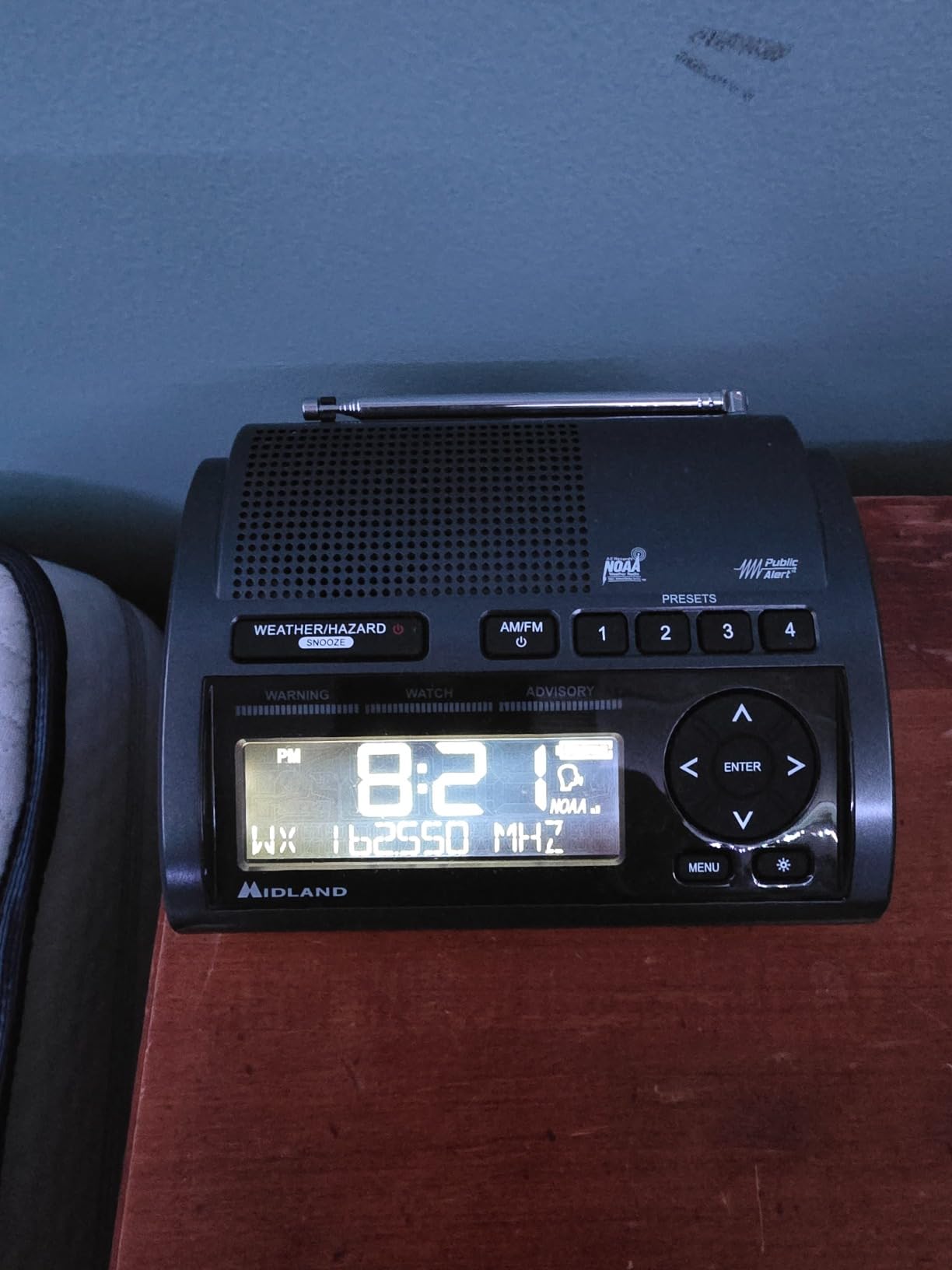 Midland - WR400 Weather Radio Deluxe - NOAA Emergency Alert Scanner – Home Use with Battery Backup - Local County Programming Over 80 Emergency Voice Flashing Alerts – Alarm Clock AM/FM Radio customer photo 2