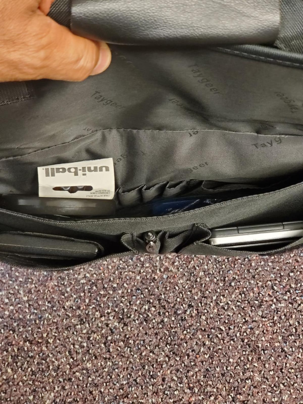 Taygeer Laptop Bag 15.6 Inch, Business Briefcase Gifts for Men Women, Black customer photo 2