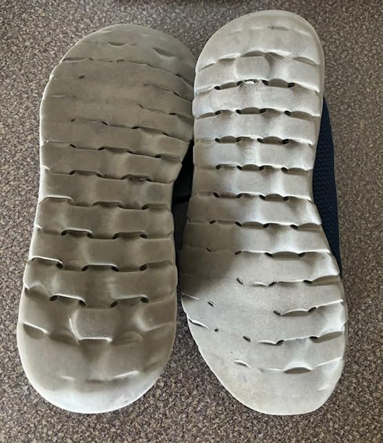 Skechers Men's Go Walk Max Effort Sneaker customer photo 1