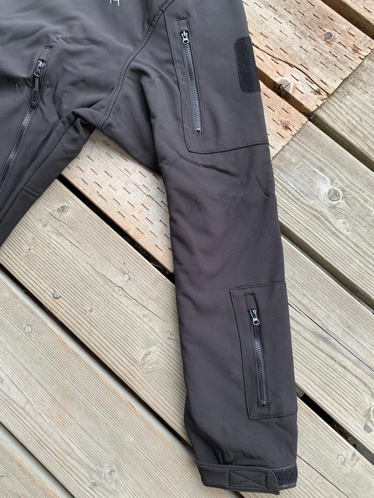 TRAILSIDE SUPPLY CO. Men's Softshell Jacket Fleece Lined Windbreaker,Lightweight Water Resistant Winter Coat customer photo 1