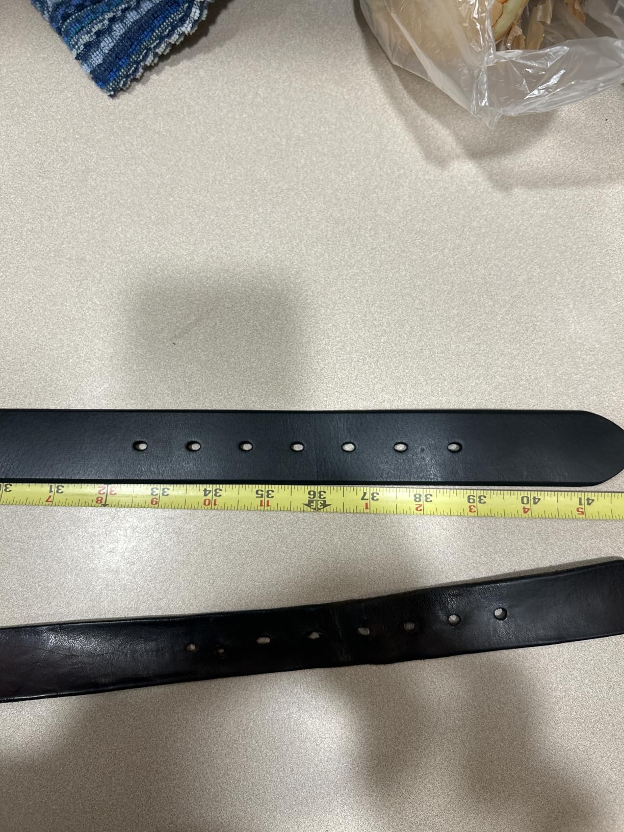 Levi's Men's Casual Leather Belt, Classic Strap for Jeans & Everyday Wear customer photo 1