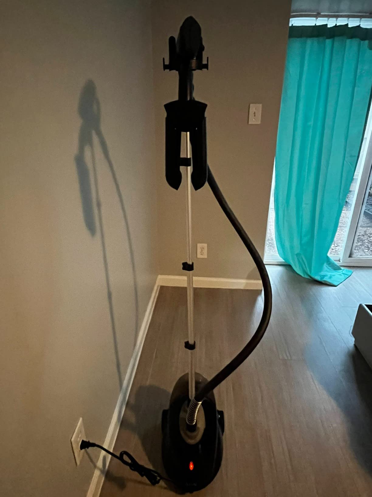 SALAV GS18-DJ Professional Standing Clothes Steamer w/Roll Wheels for Easy Movement, 1.8L Water Tank for 1 Hour Continuous Steaming, Adjustable Pole for Storage, Includes Descaler Packet, 1500 watts customer photo 2