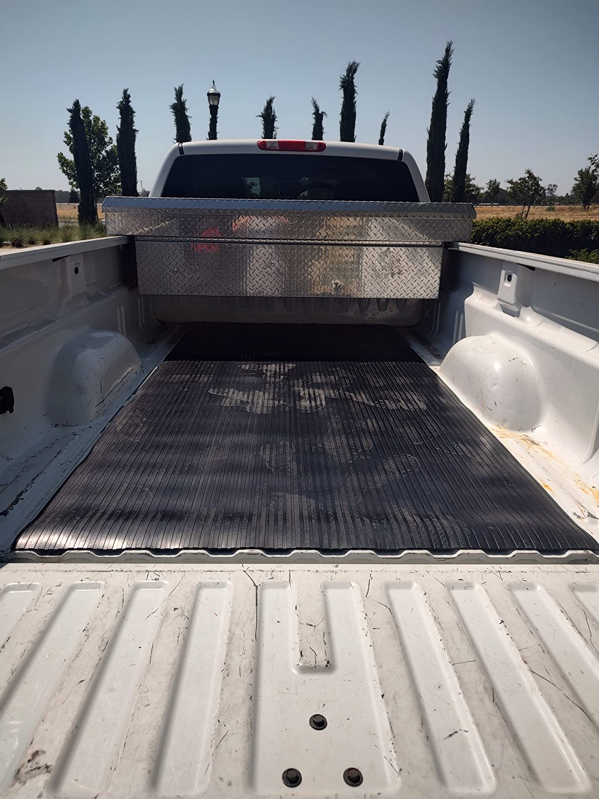 BDK M330 Heavy-Duty Truck Utility Bed Mat – Extra-Thick 4' x 8' Rubber Cargo Liner, Durable All-Weather Protection, Trim-To-Fit Design, Black customer photo 1