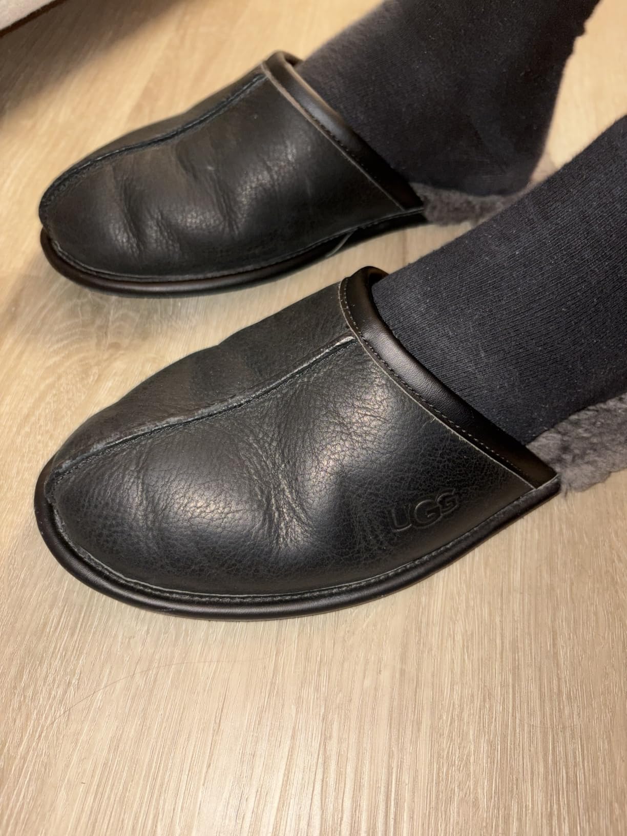 UGG Men's Scuff Slipper customer photo 2