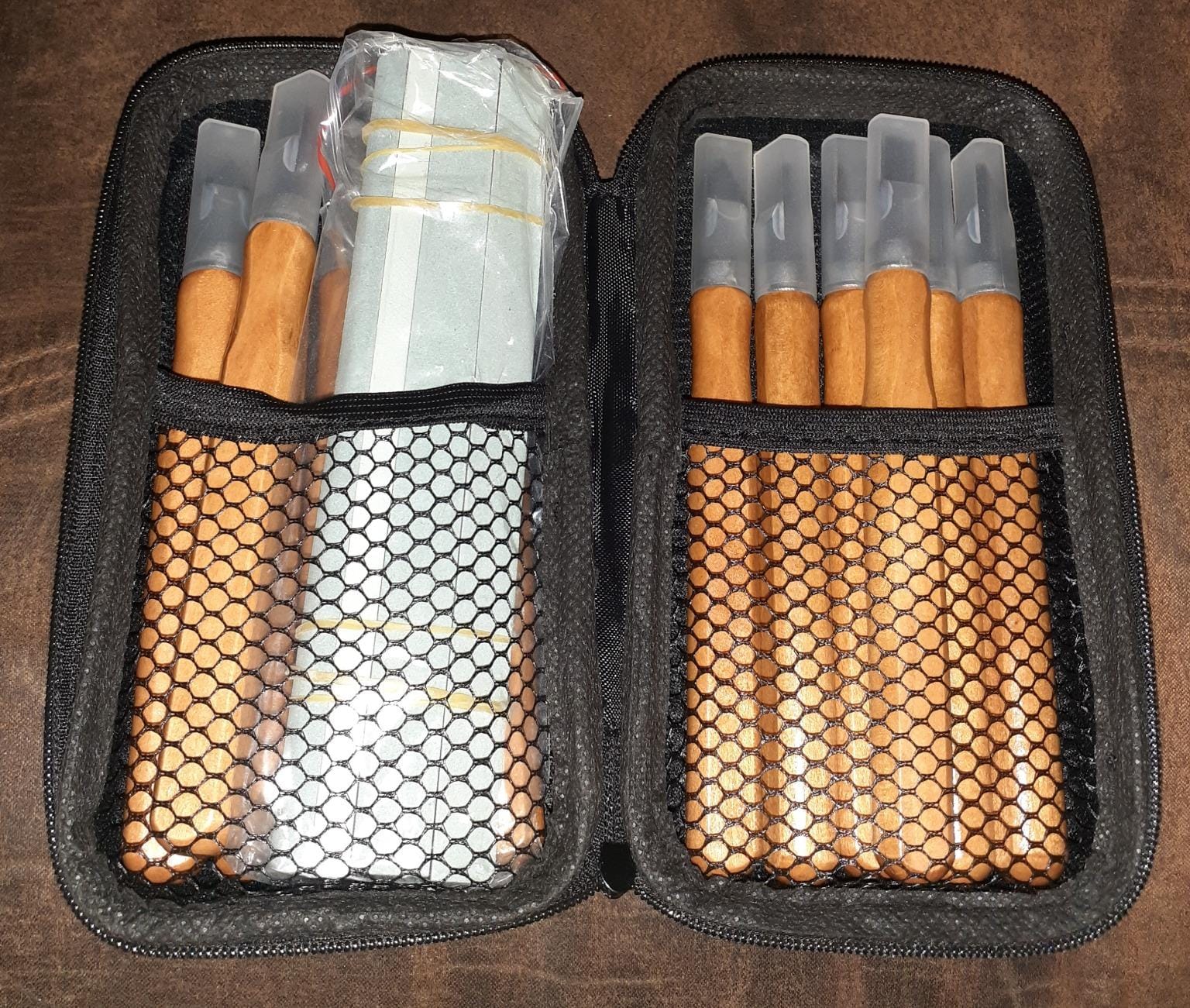 TIMESETL 17Pack Small Wood Carving Set, 12pcs Wood Carving Tools SK2 Carbon Steel + 4pcs Whetstone + 1pcs Storage Case for Beginners DIY Woodworking Sculpting Whittling with Safety Cap customer photo 1