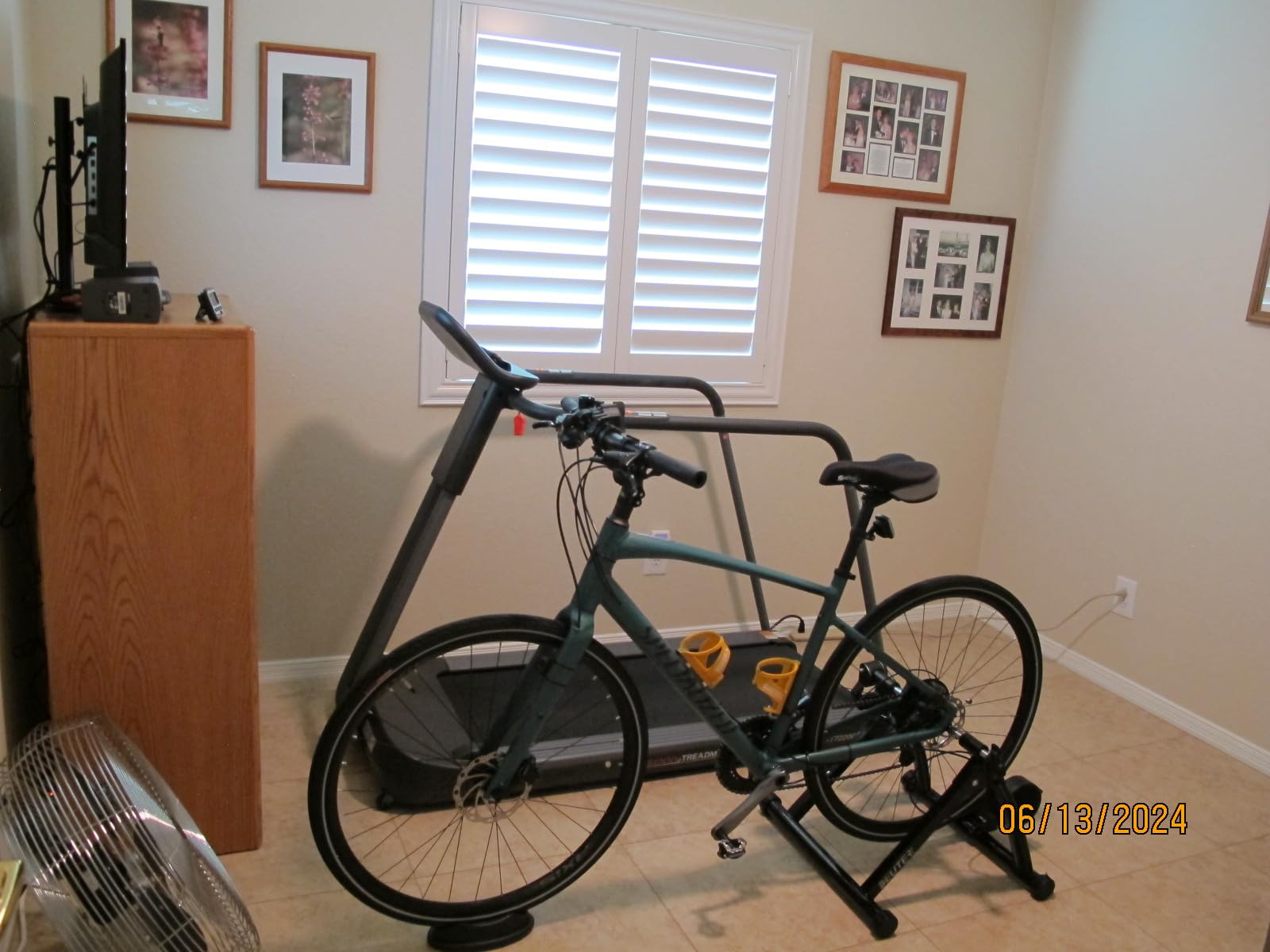 Bike Trainer, Magnetic Bicycle Stationary Stand for Indoor Exercise Riding customer photo 1