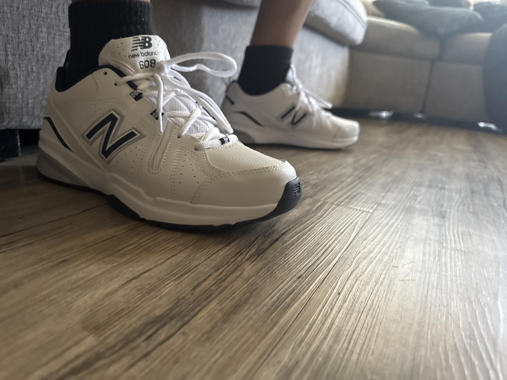 New Balance Men's 608 V5 Casual Comfort Cross Trainer, Black/Black, 10 Wide customer photo 1