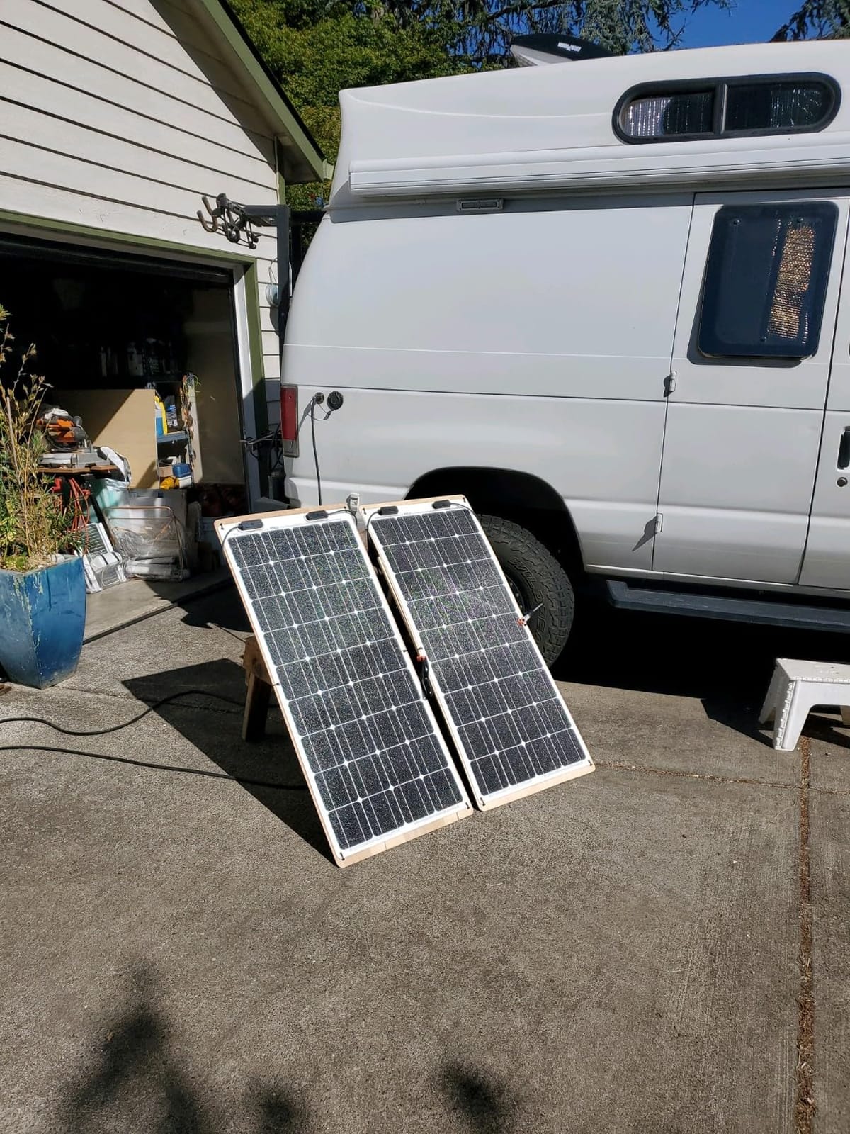 Renogy Flexible Solar Panel 100 Watt, 240° Ultra Flex Bendable customer photo 2