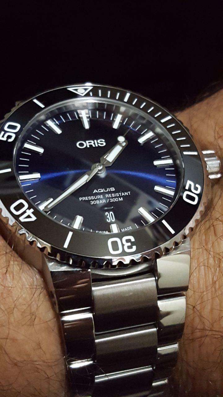 Oris Aquis Date Mens Stainless Steel Automatic Diver Watch Swiss Made - 43mm Analog Blue Face Sapphire Crystal Dive Watch - Blue Rubber Band Diving Watches for Men 300M Waterproof 733 7730 4135 customer photo 1