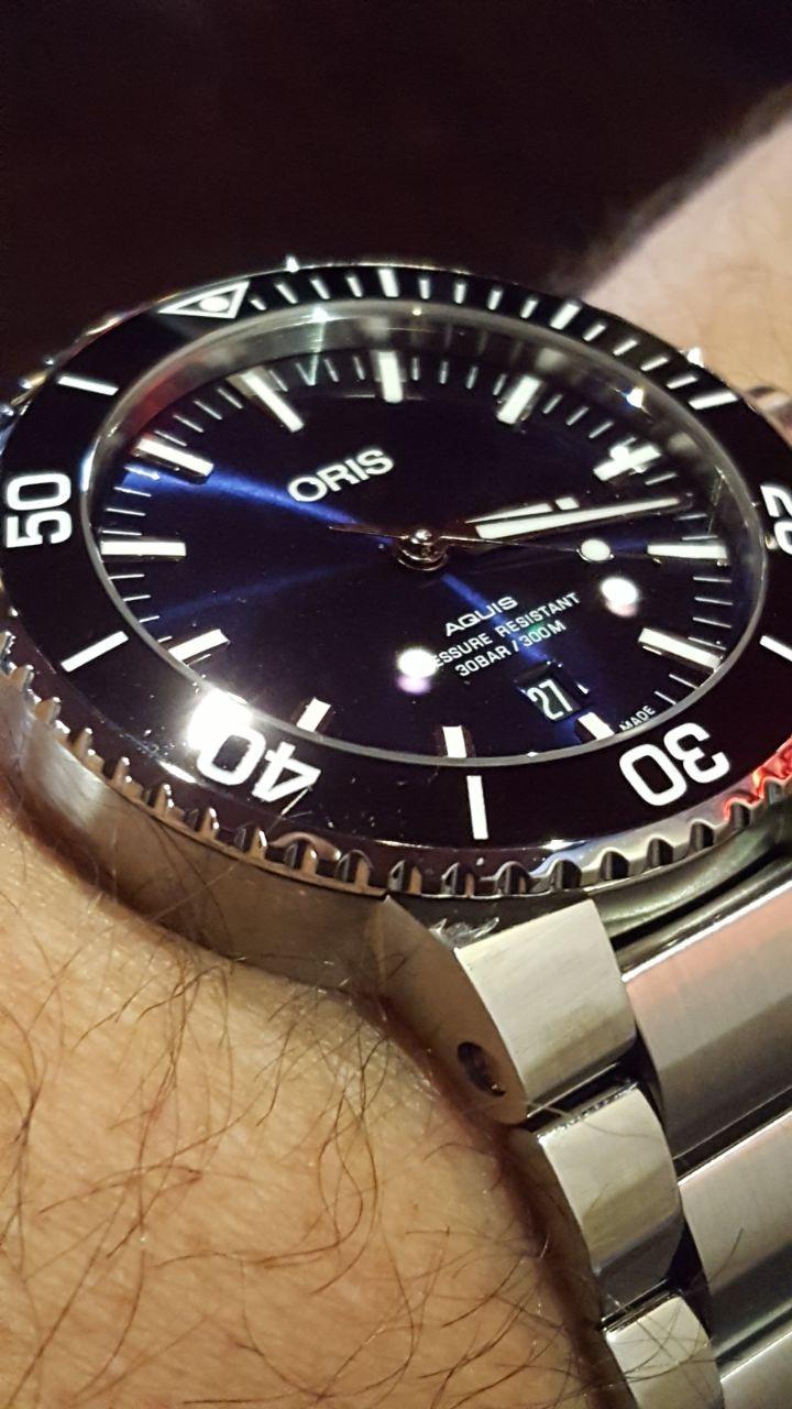 Oris Aquis Date Mens Stainless Steel Automatic Diver Watch Swiss Made - 43mm Analog Blue Face Sapphire Crystal Dive Watch - Blue Rubber Band Diving Watches for Men 300M Waterproof 733 7730 4135 customer photo 2
